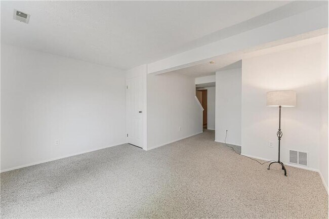 Building Photo - 1682 Harvest Green Ct