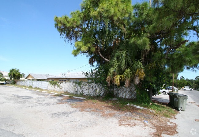 Building Photo - St. Dominic Manor