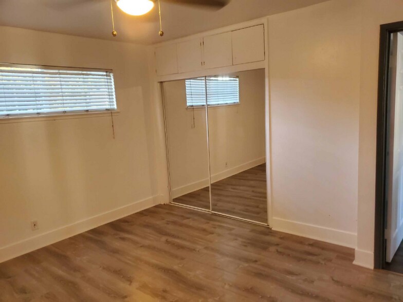 Building Photo - 617 S 9th St