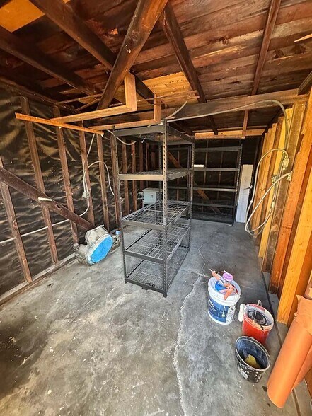 Building Photo - 25630 Lucille Ave