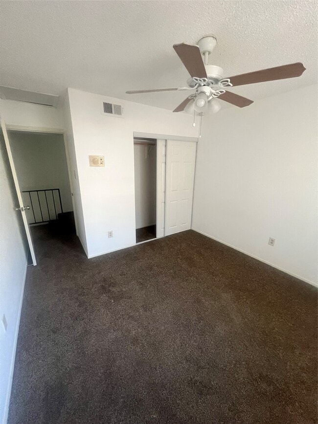 Building Photo - 5670 Birchmont Dr