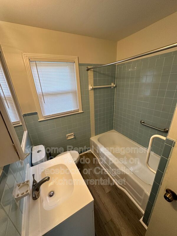 Building Photo - 8214 Jarboe St