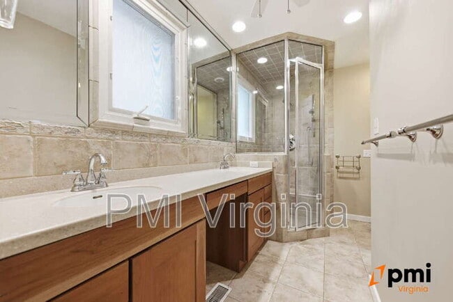 Building Photo - 1128 Kempsville Rd