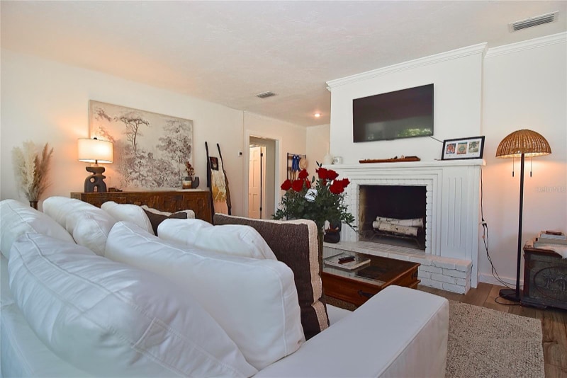 Building Photo - 3340 Webber St