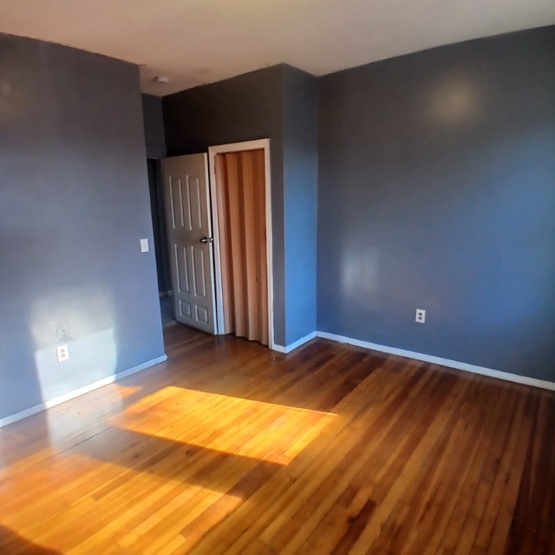 Building Photo - 490 Edgewood St