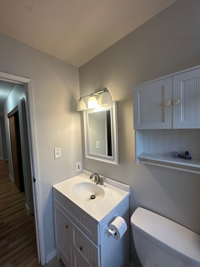 Building Photo - 6424 Vegas Dr