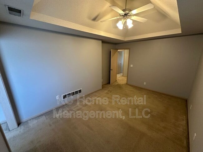 Building Photo - 4545 NE 83rd St