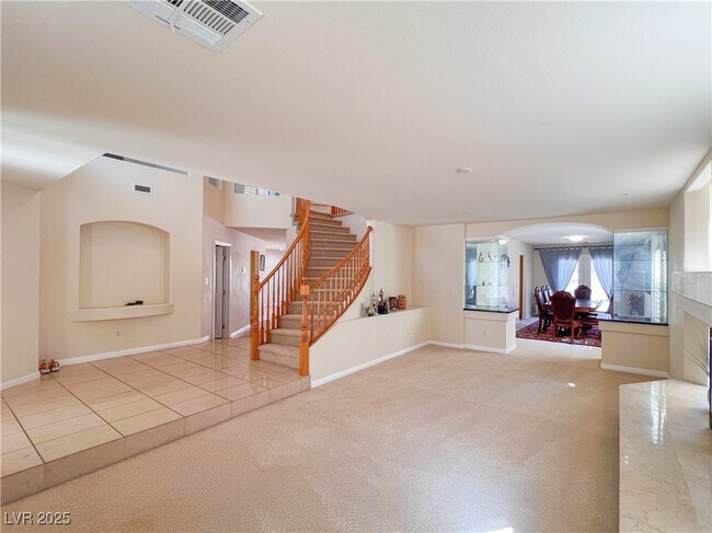 Building Photo - 6586 Shadow Cove Ave