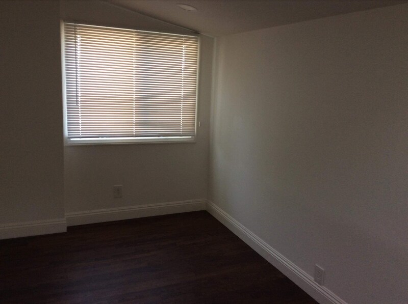 Building Photo - 359 Heather Heights Ct