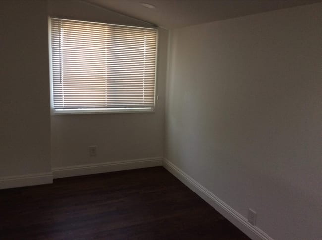 Building Photo - 359 Heather Heights Ct