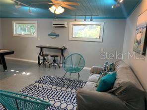 Building Photo - 525 Bay St