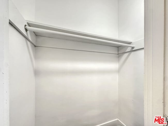 Building Photo - 2717 S Harvard Blvd