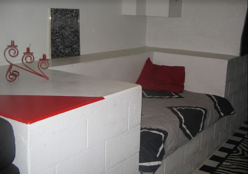 Building Photo - 6129 Andalusia Ave