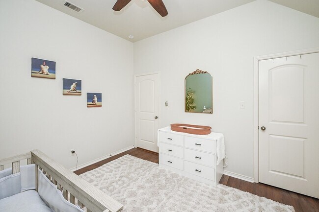 Building Photo - 10911 Overland Trail Dr