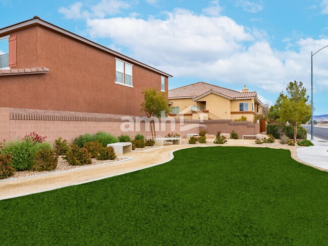Building Photo - 10474 Marias St