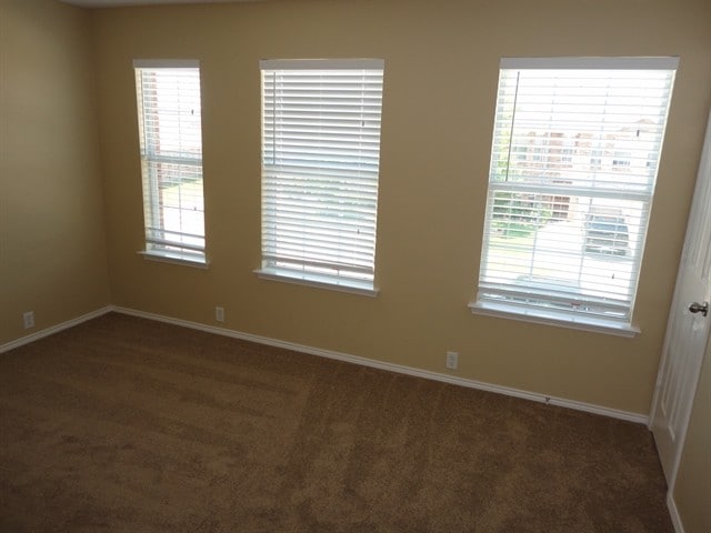 Building Photo - 1210 Mule Deer Dr