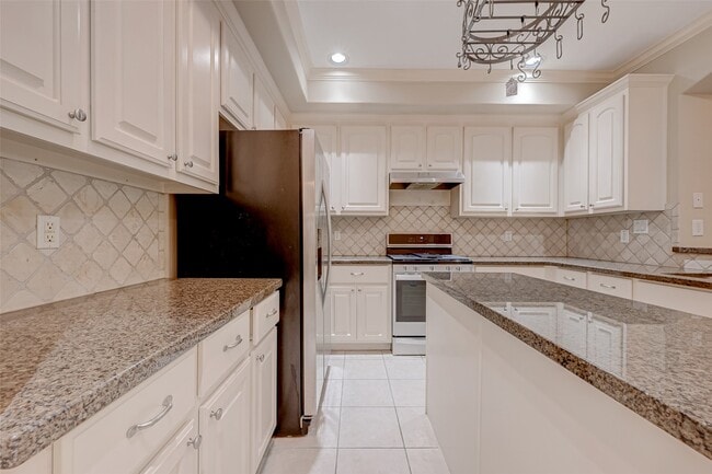 Building Photo - 13607 Brookbluff Ln