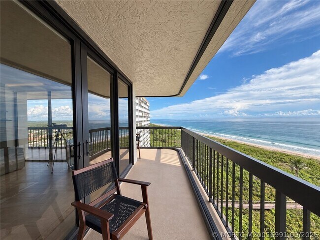 Building Photo - 3100 N Hwy A1A