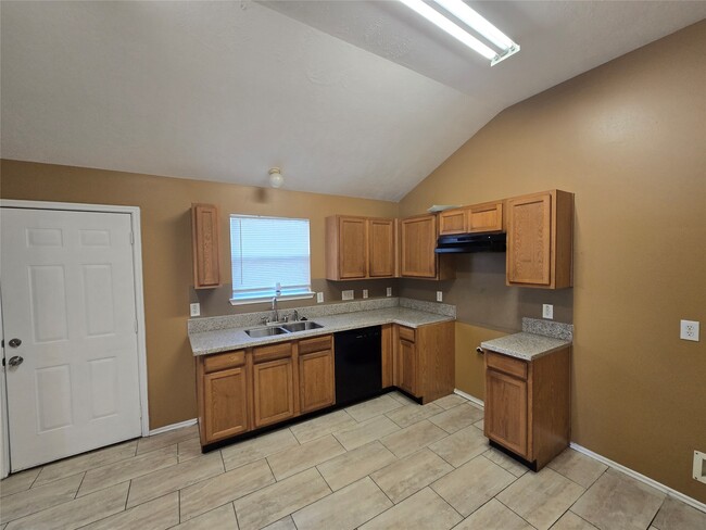 Building Photo - 21214 Ambergris Ct