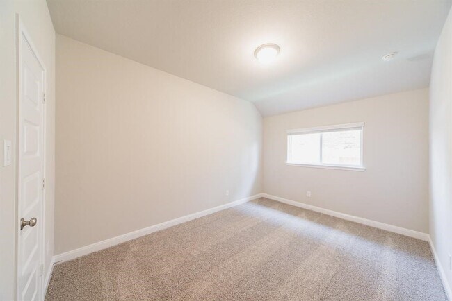 Building Photo - 11219 Victoria Hollow Trace