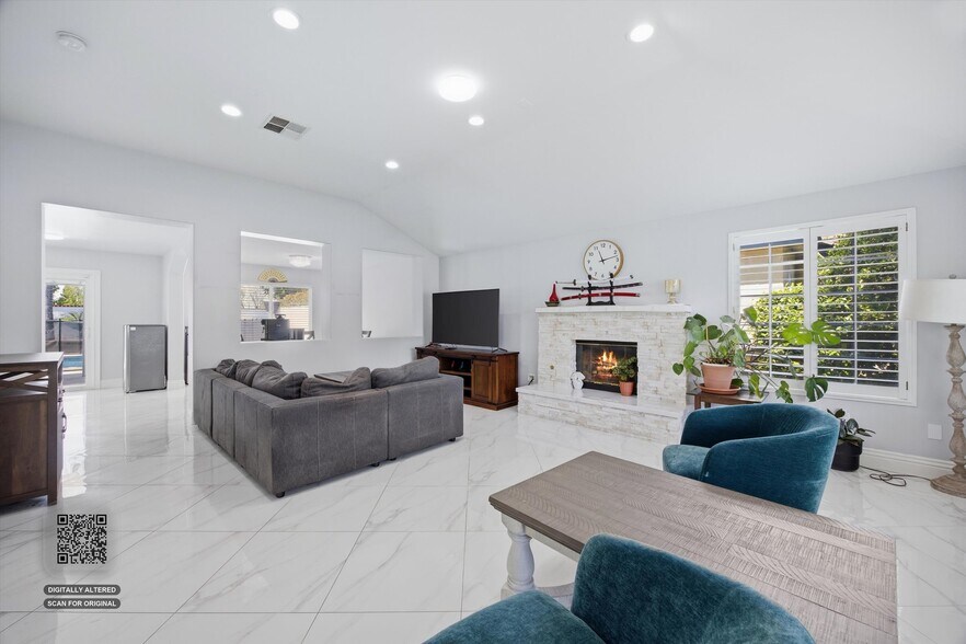 Building Photo - 10721 Loughton Ave