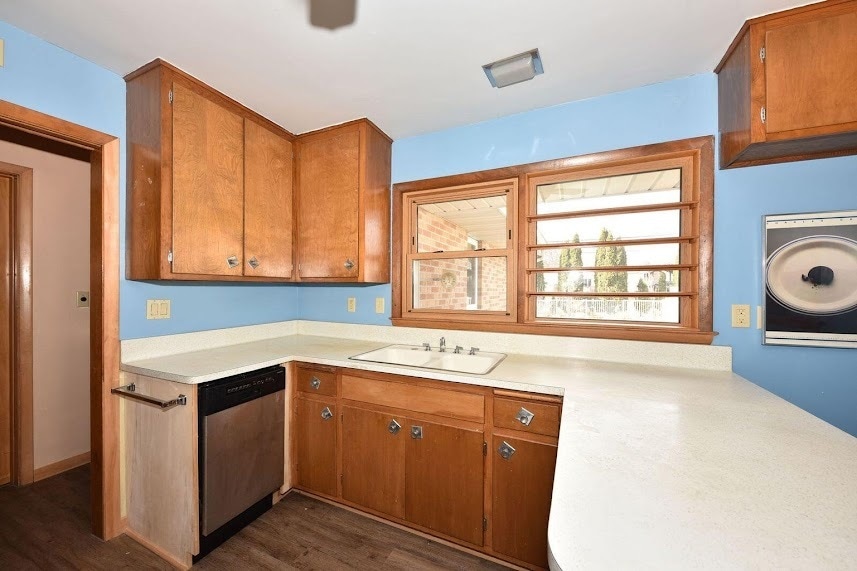 Building Photo - 1927 N 118th St