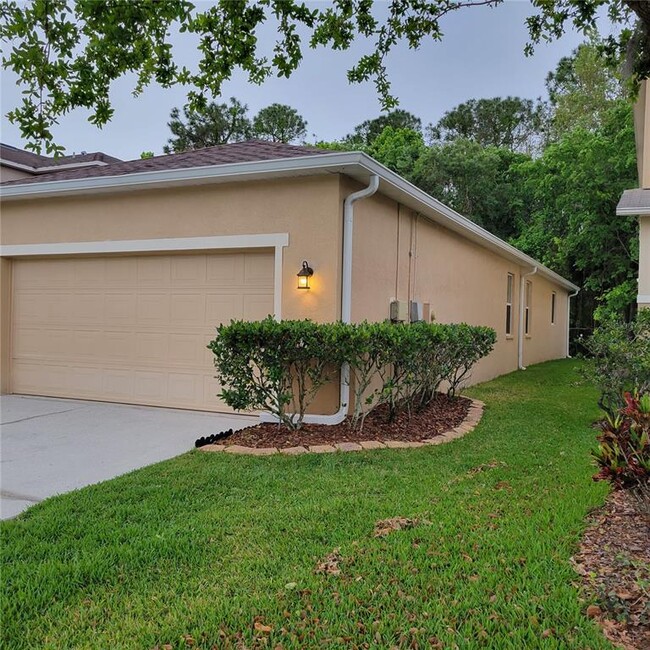Building Photo - 26910 Stillbrook Dr