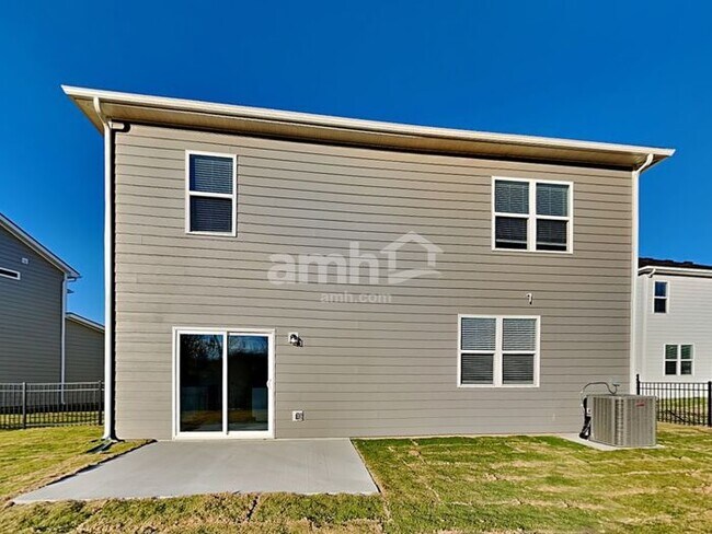 Building Photo - 2068 Williamshire Ln