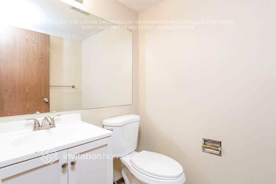 Building Photo - 4490 S Ceylon Way