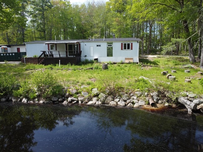 Building Photo - 1597 Sanford Rd