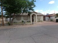 Building Photo - ADORABLE 2 BEDROOM 1 BATHROOM HOME