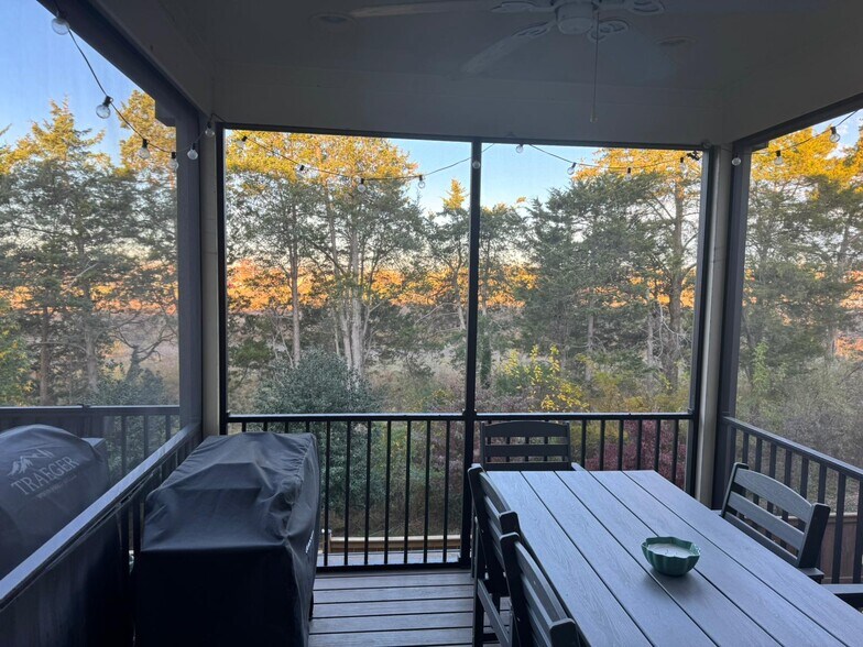 Main Level screened Deck - 23659 Turtle Point Ter