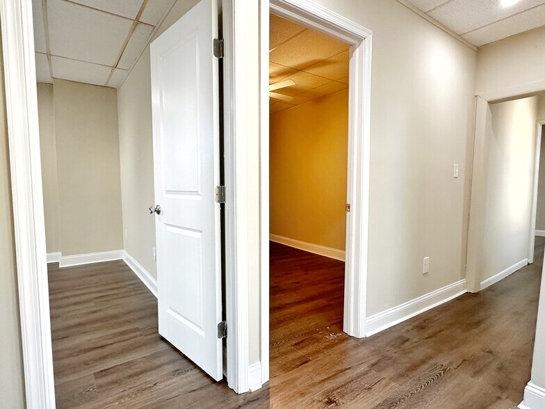 Building Photo - 1814 S 13th St