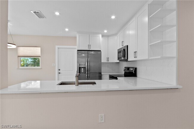 Building Photo - 2685 Van Buren Ave