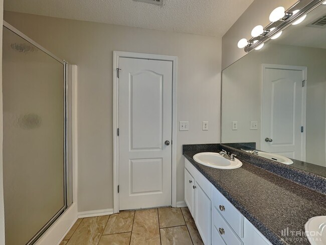 Building Photo - 11588 Alicias Ct