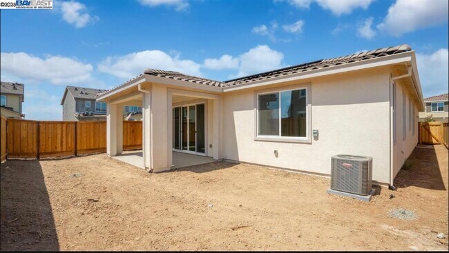 Building Photo - 3000 Red Canard Wy