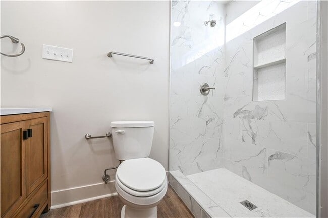 Building Photo - 401 Nursery Ave