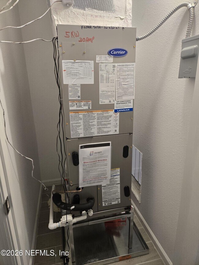 Building Photo - 198 Hubbard Bnd