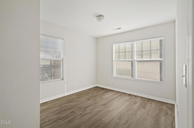 Building Photo - 1304 Cozart St