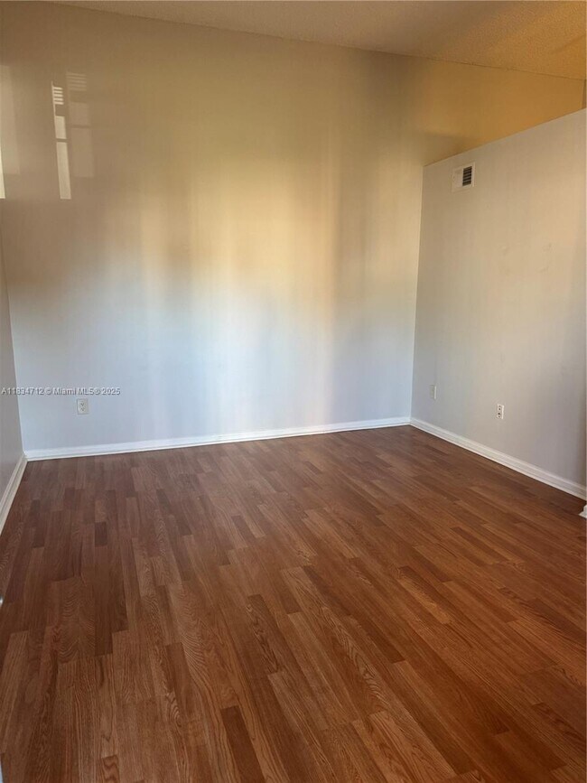 Building Photo - 1335 Crystal Way