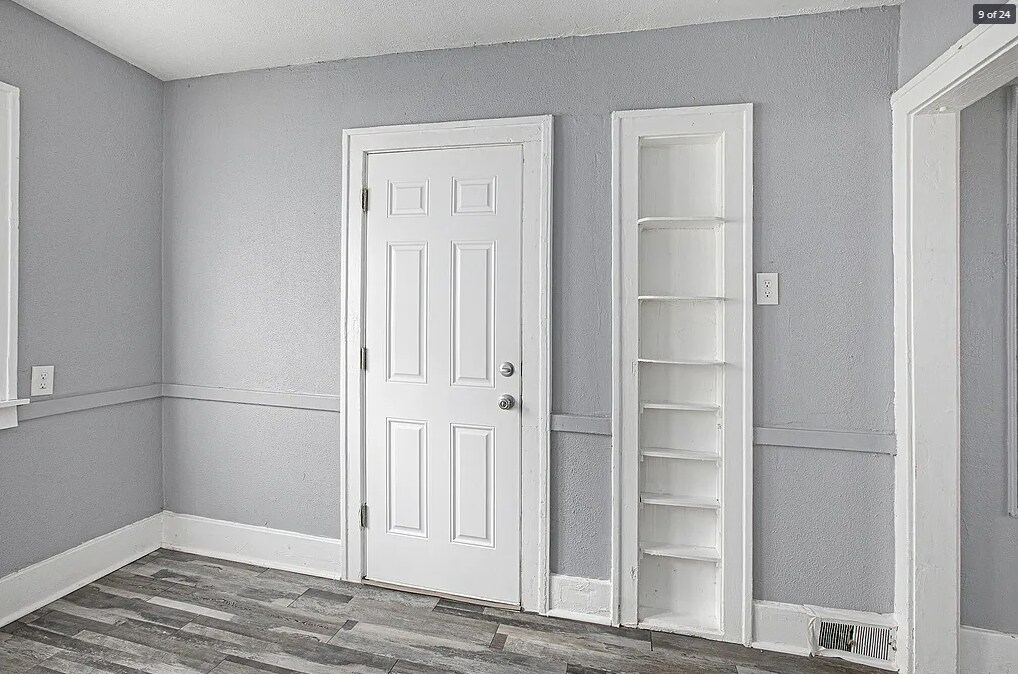 Kitchen - 16224 Kentucky St