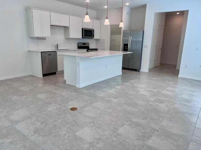 Building Photo - 6125 Planta Ln