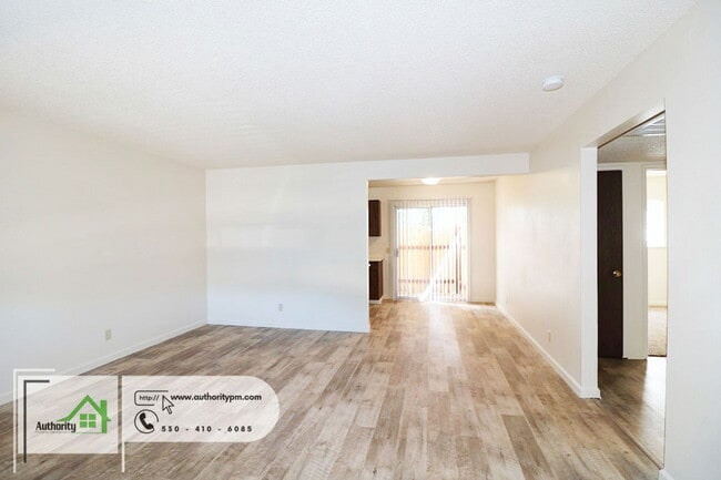 Building Photo - 333 Boulder Creek Dr