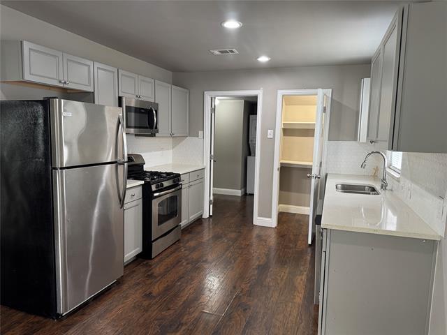 Building Photo - 2016 Deer Path Dr