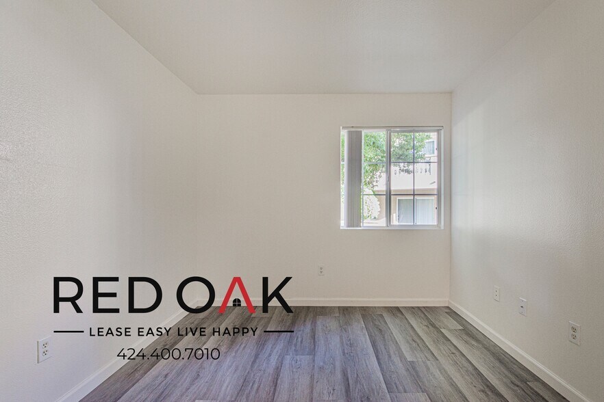 Building Photo - 32325 S Pasadena St