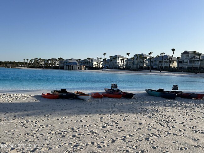 Building Photo - 130 Clifton Bay Lp