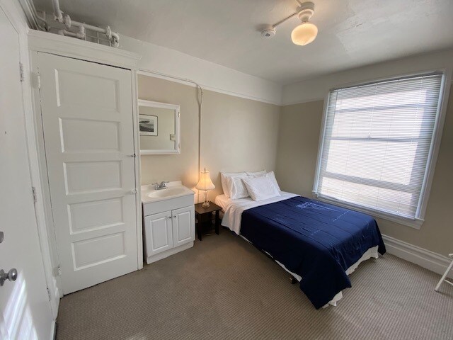 Room - 524 Columbus Ave