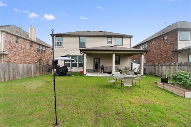 Building Photo - 3600 Carinaro Lp