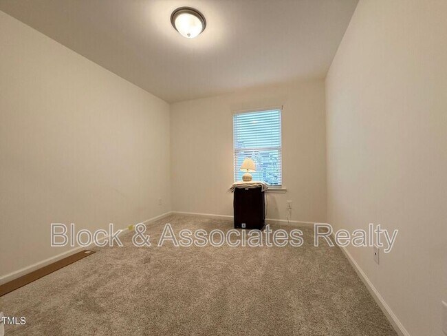 Building Photo - 177 Shadowdale Ln