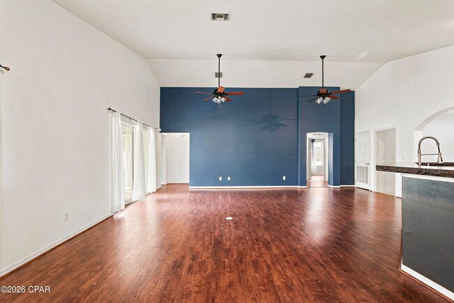 Building Photo - 211 Biltmore Pl